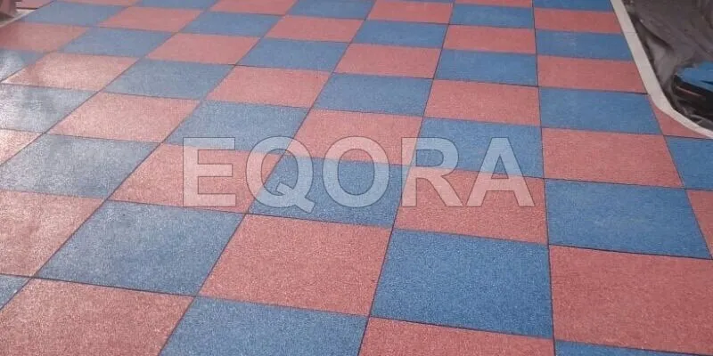 Резиновое покрытие из крошки для автосервисов в Советском
